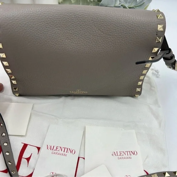 SOLD!!!! Women’s Valentino Garavani grey calf, skin leather shoulder bag - Picture 6 of 16
